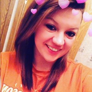 Meet your Posher, Cortnie